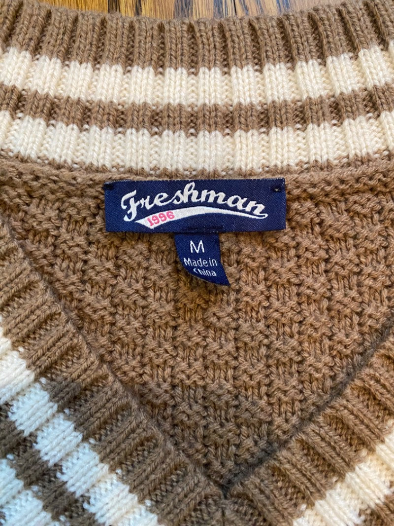 textured knit vest top to be sooo dark academia in