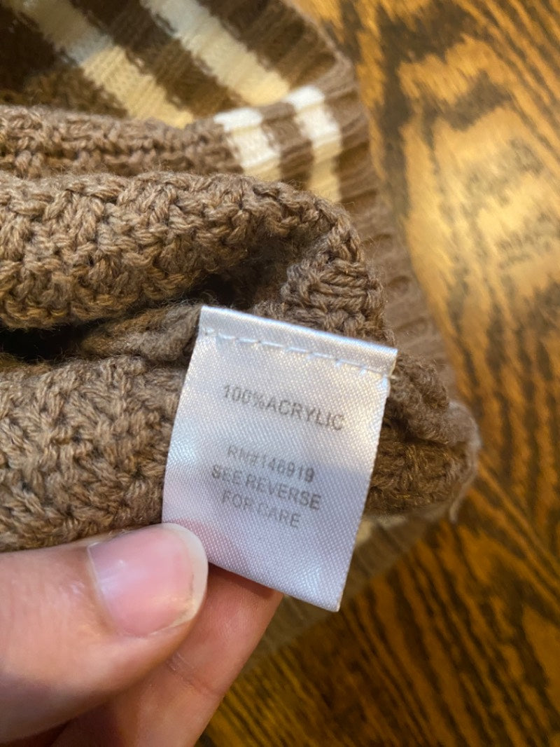 textured knit vest top to be sooo dark academia in