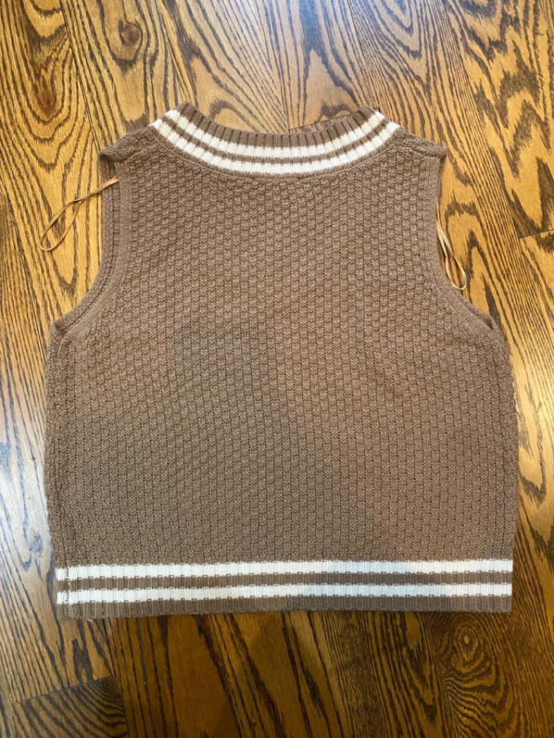 textured knit vest top to be sooo dark academia in
