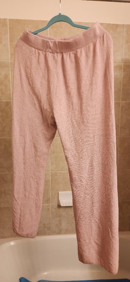 textured blush knit lounge pants