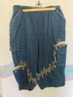 baggy denim jorts with chains for a baddie